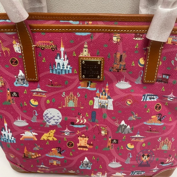 Disney Parks Dooney & Bourke Attractions Park Life Pink Tote Bag Purse Pink New - Picture 3 of 11